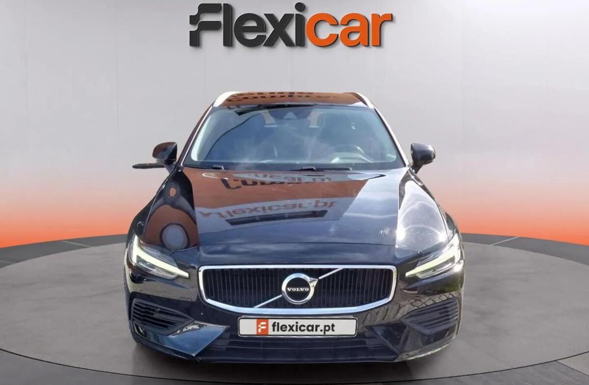 VOLVO V60 2.0 T8 AWD TE Momentum