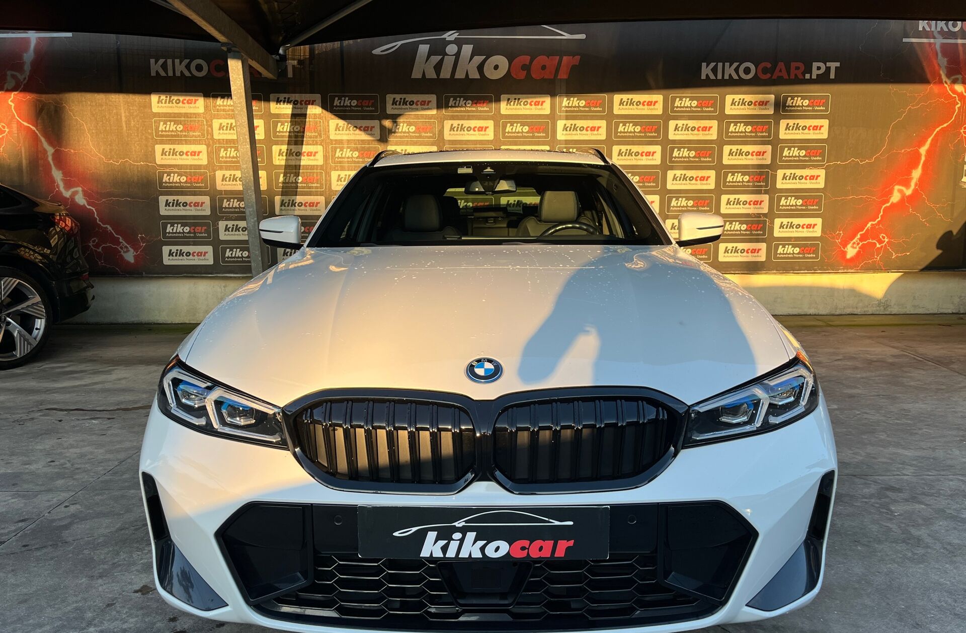 BMW Serie-3 330 e Touring Pack Desportivo M Auto