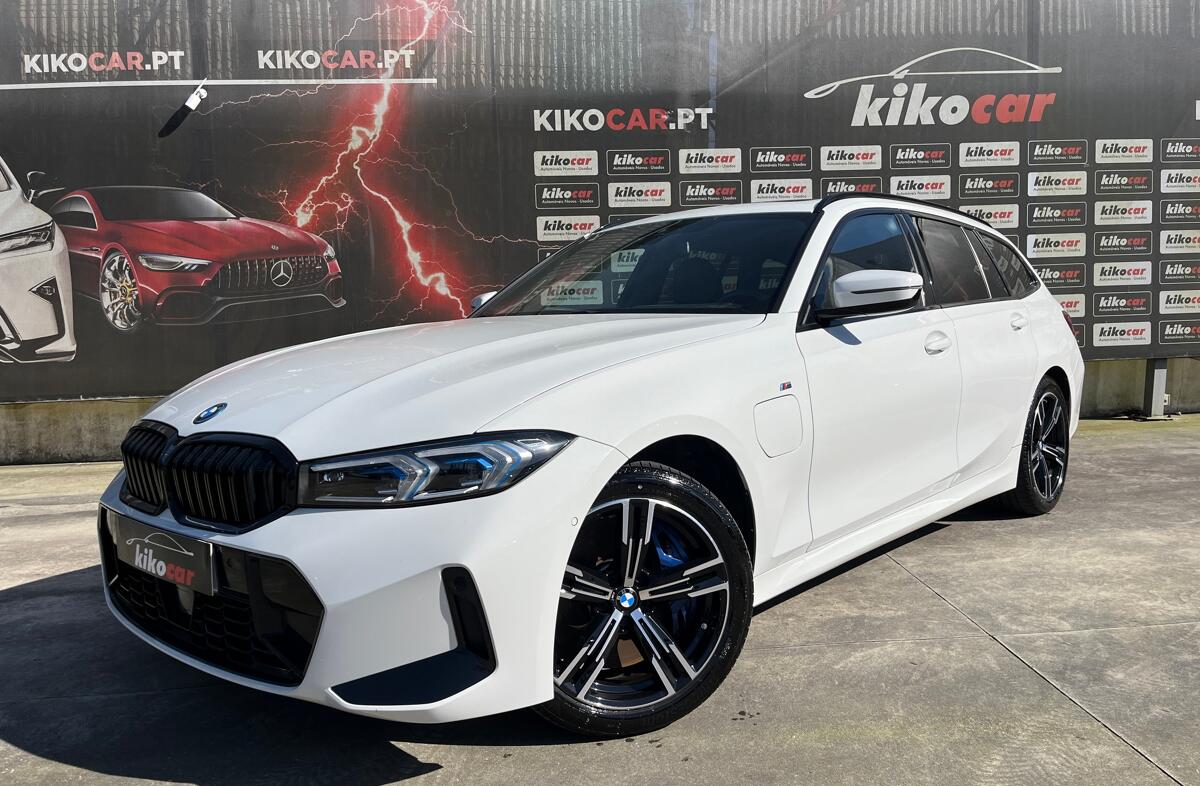 BMW Serie-3 330 e Touring Pack Desportivo M Auto