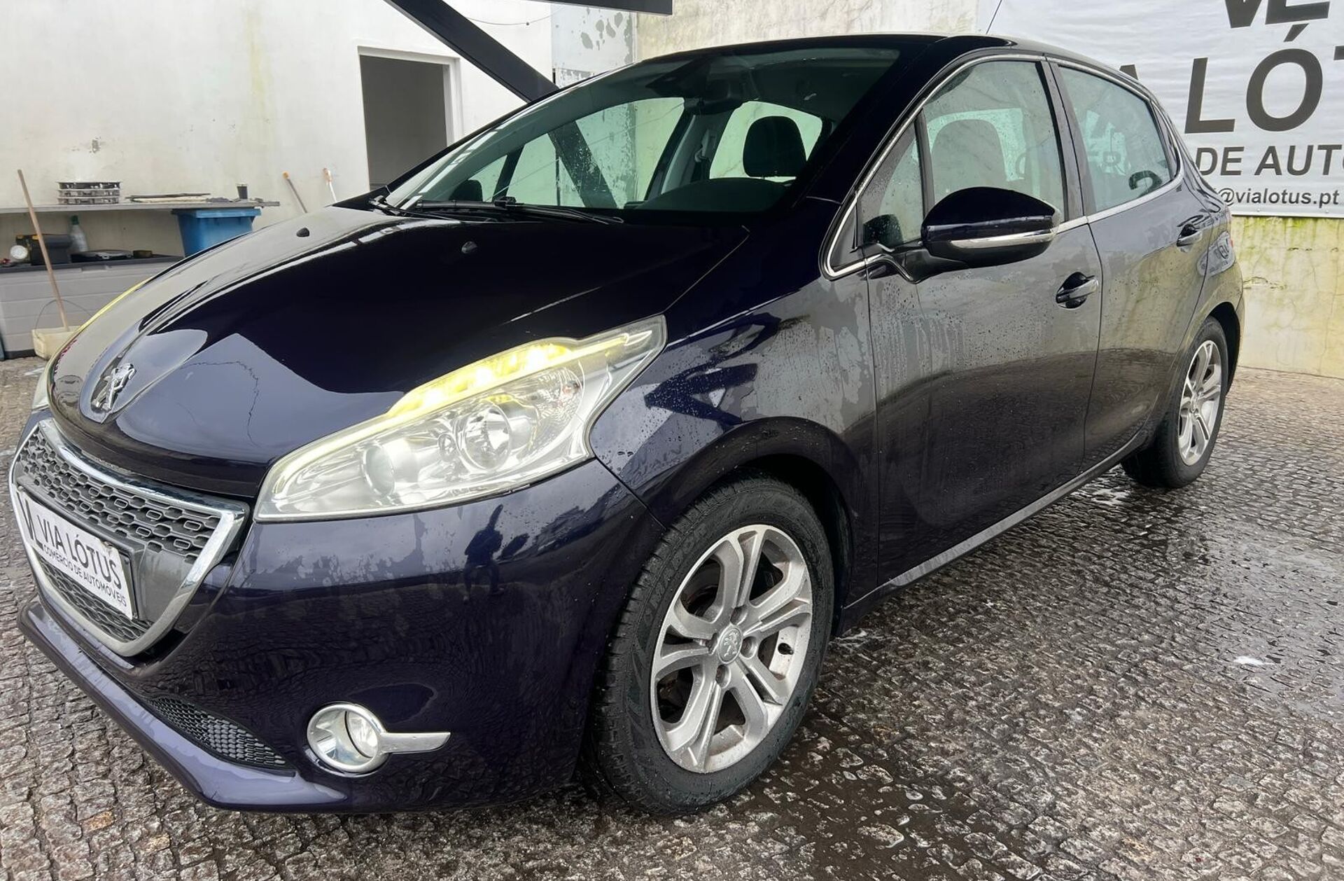 PEUGEOT 208 1.4 HDi Active