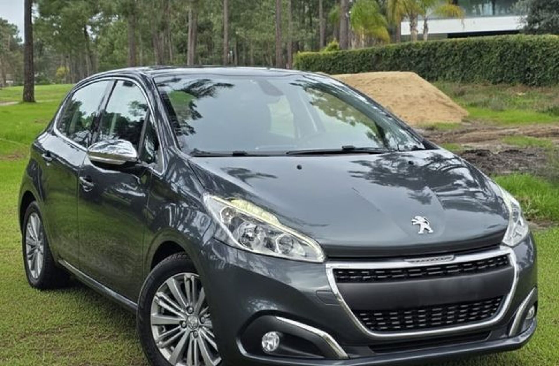 PEUGEOT 208 1.6 BlueHDi Allure