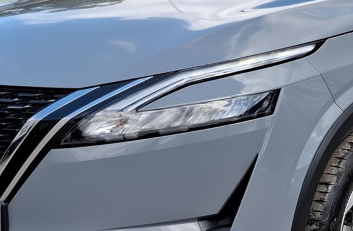 NISSAN Qashqai 1.3 DIG-T N-Connecta 4x4 Xtronic