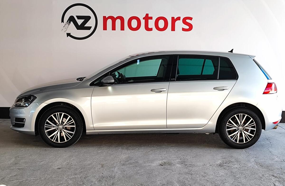 VOLKSWAGEN Golf 1.6 TDi Confortline