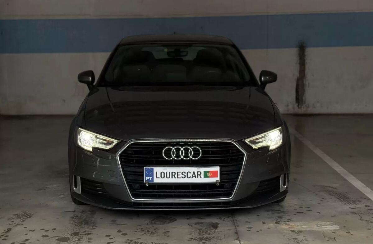 AUDI A3 30 TDI Sport S tronic