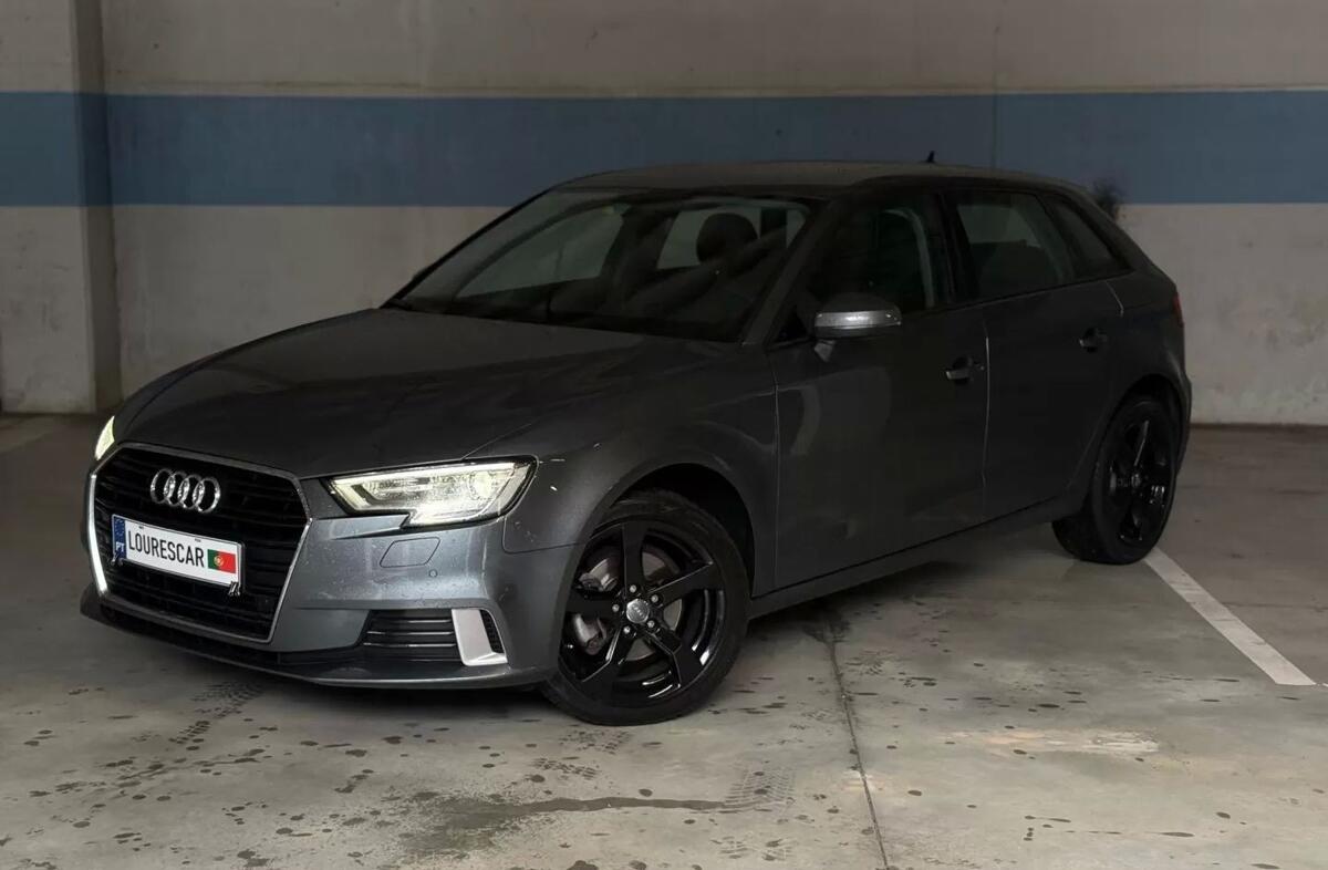 AUDI A3 30 TDI Sport S tronic