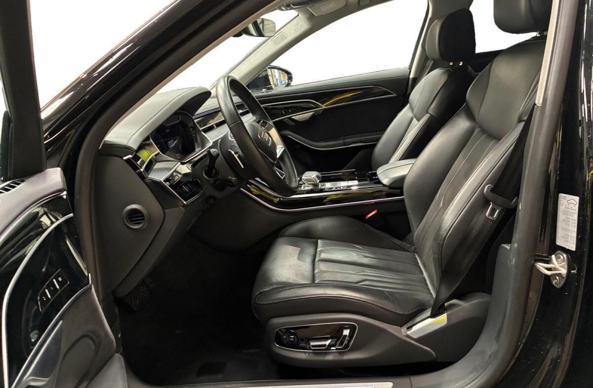 AUDI A8 60 TFSIe quattro Tiptronic