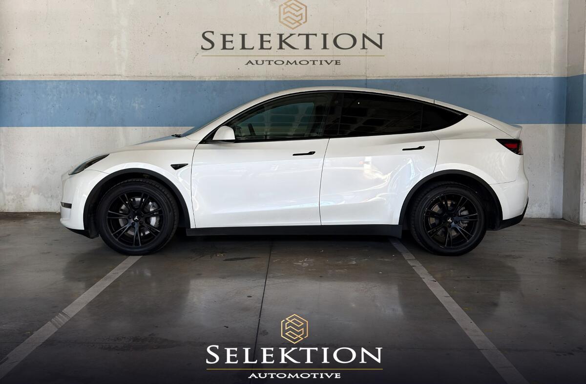 TESLA Model Y Long Range Tração Integral