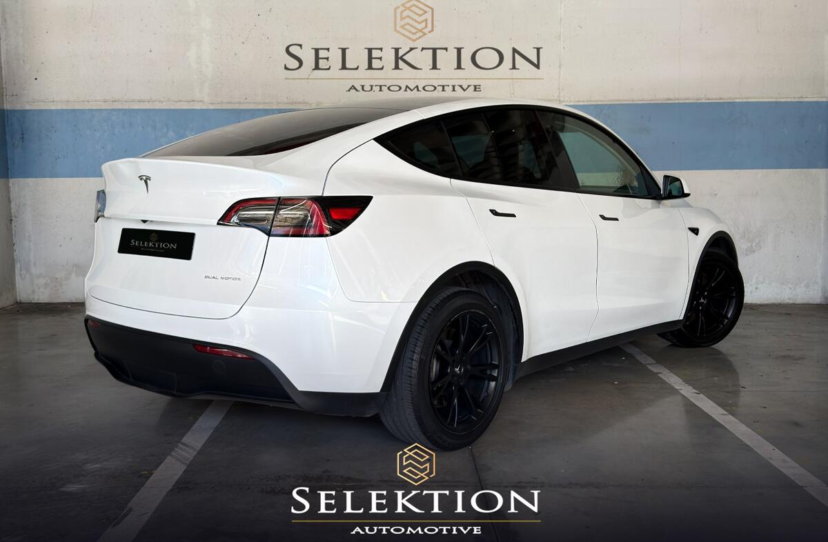 TESLA Model Y Long Range Tração Integral