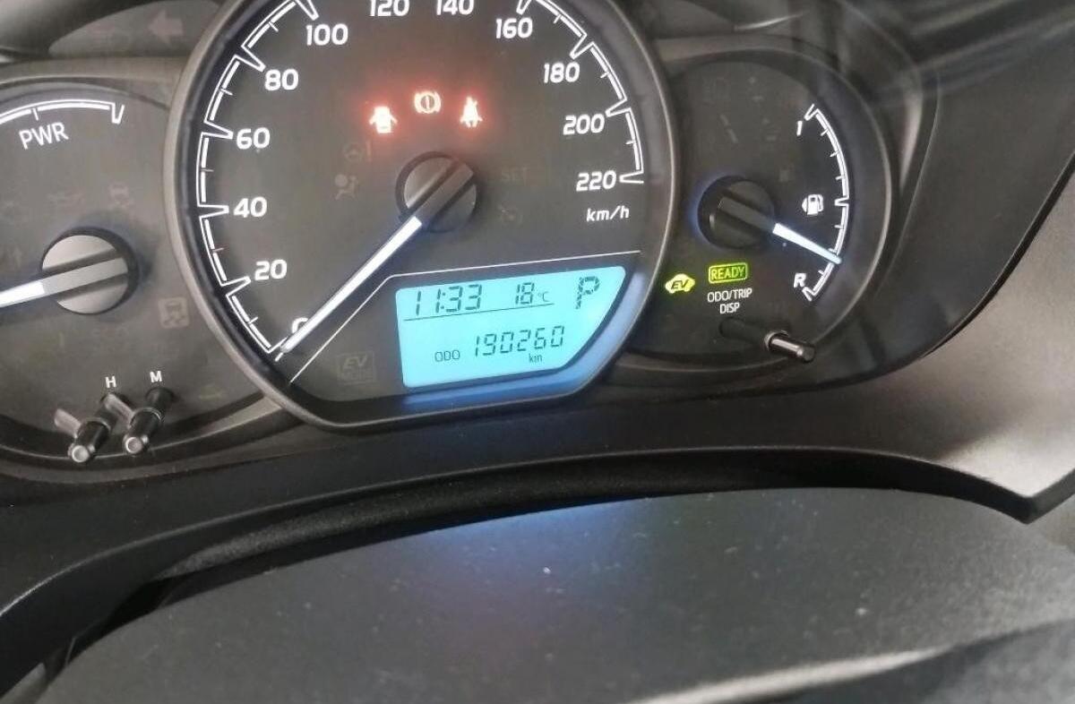 TOYOTA Yaris 1.5 HSD Active