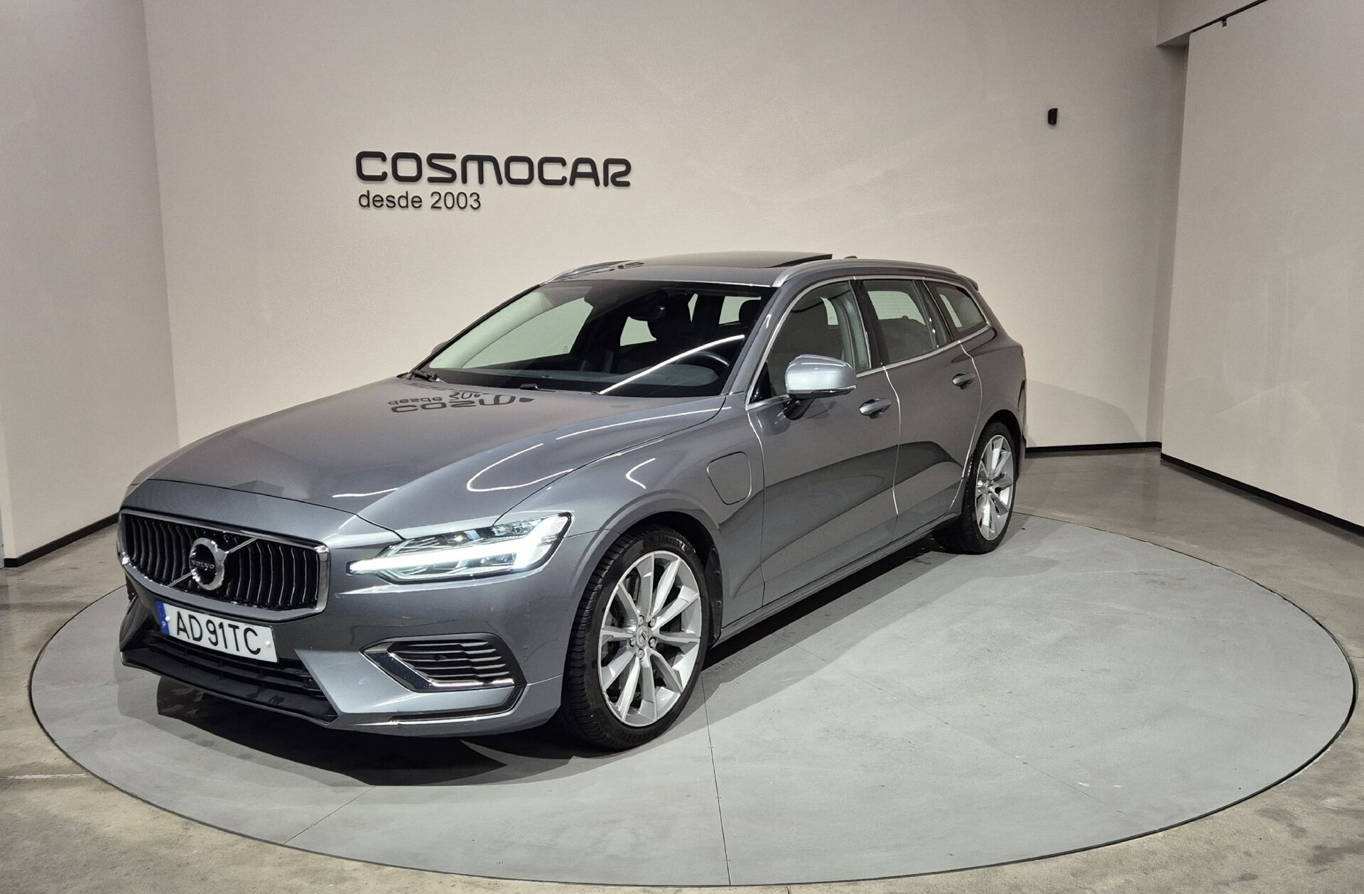 VOLVO V60 2.0 T6 AWD TE Inscription Expression