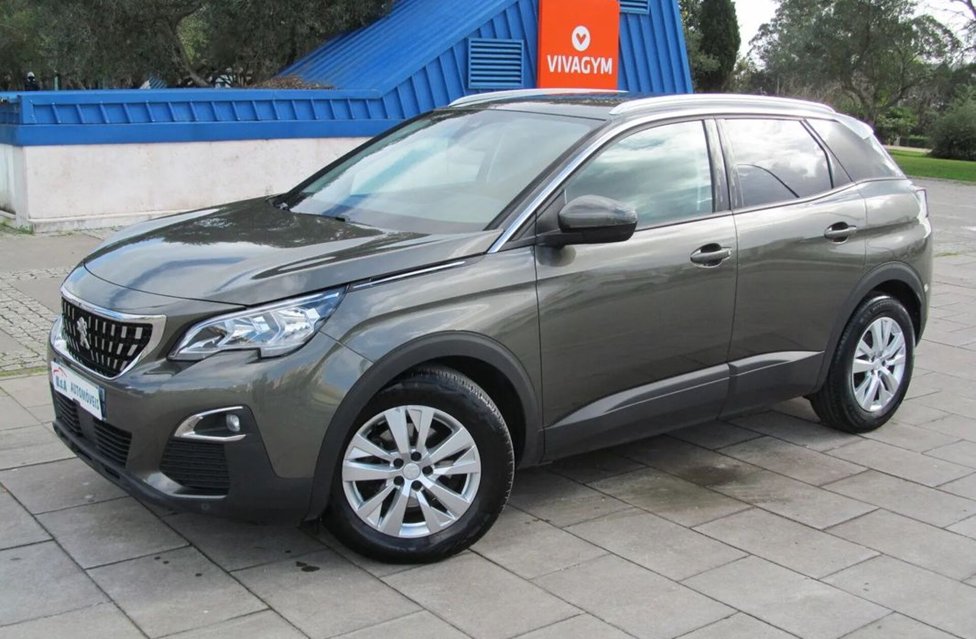 PEUGEOT 3008 1.2 PureTech Active