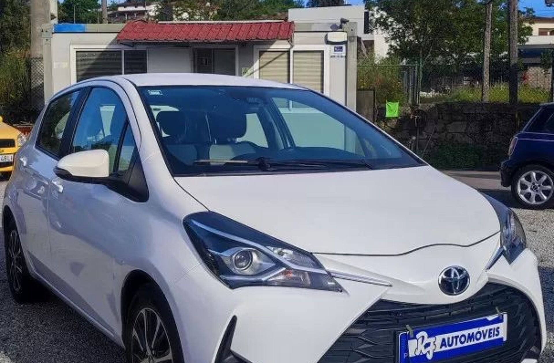 TOYOTA Yaris 1.0 VVT-i Comfort Plus