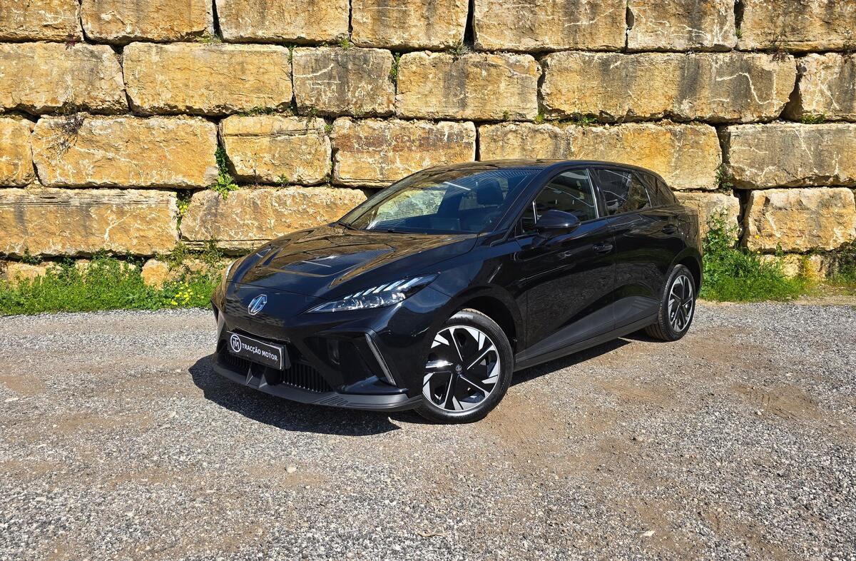 MG MG4 64 kWh Luxury