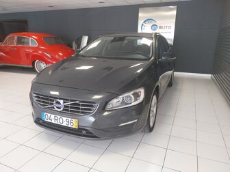 VOLVO V60 2.0 D4 Momentum