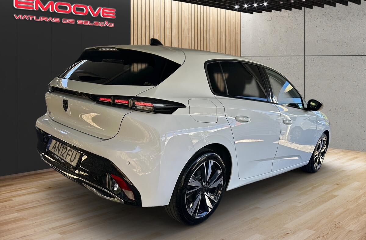 PEUGEOT 308 1.5 BlueHDi Allure