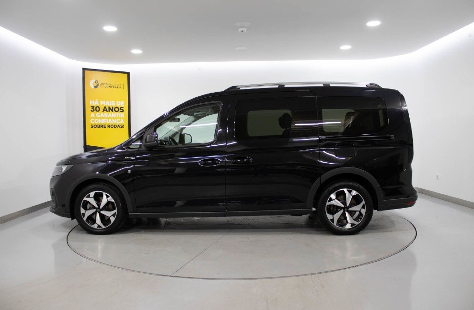 FORD Transit Grand Connect 1.5 EcoBoost Active