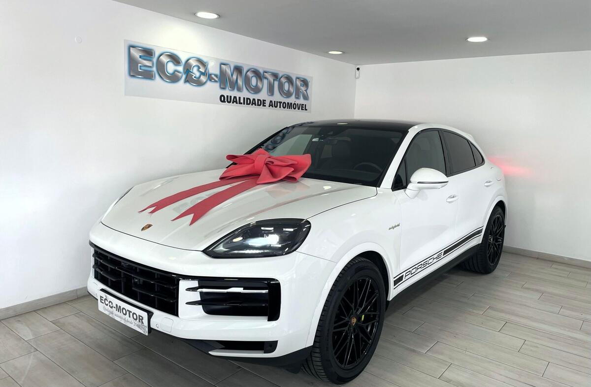 PORSCHE Cayenne E-Hybrid