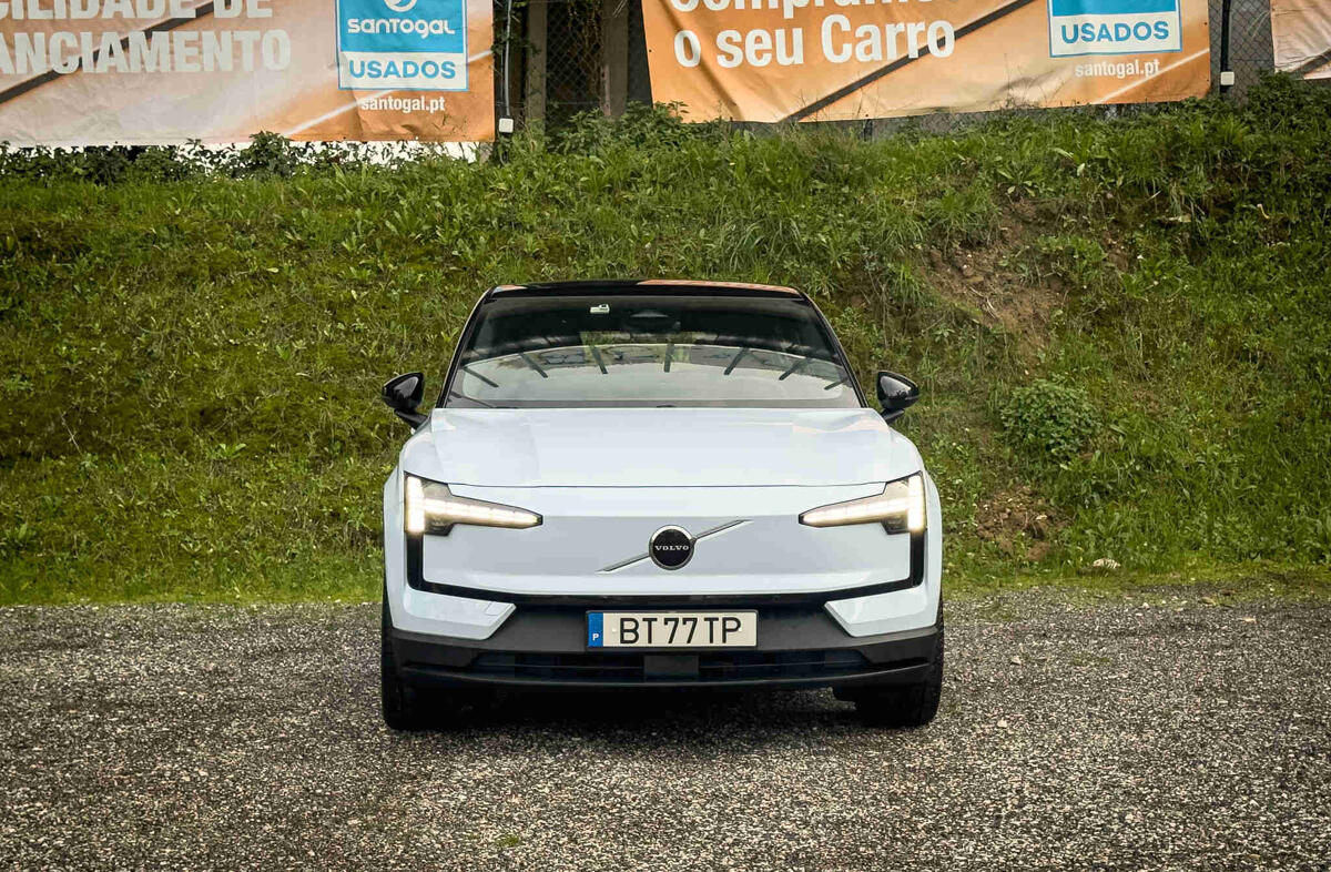 VOLVO EX30 69 kWh Single Motor Extended Range Plus