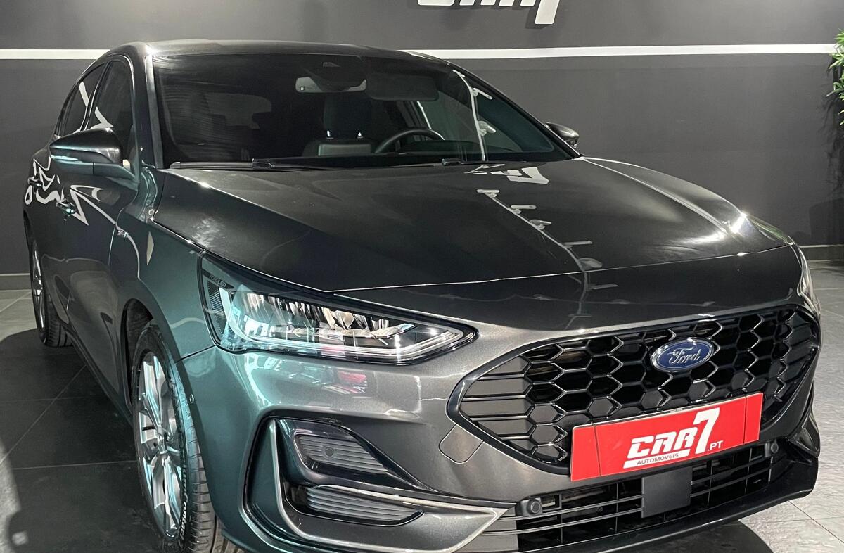 FORD Focus St.1.0 EcoBoost MHEV ST-Line X