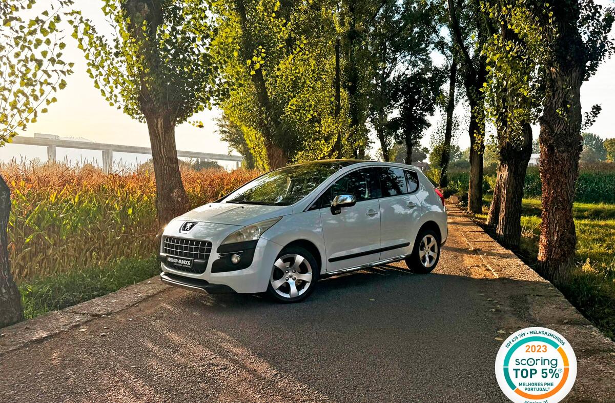 PEUGEOT 3008 1.6 HDi Executive