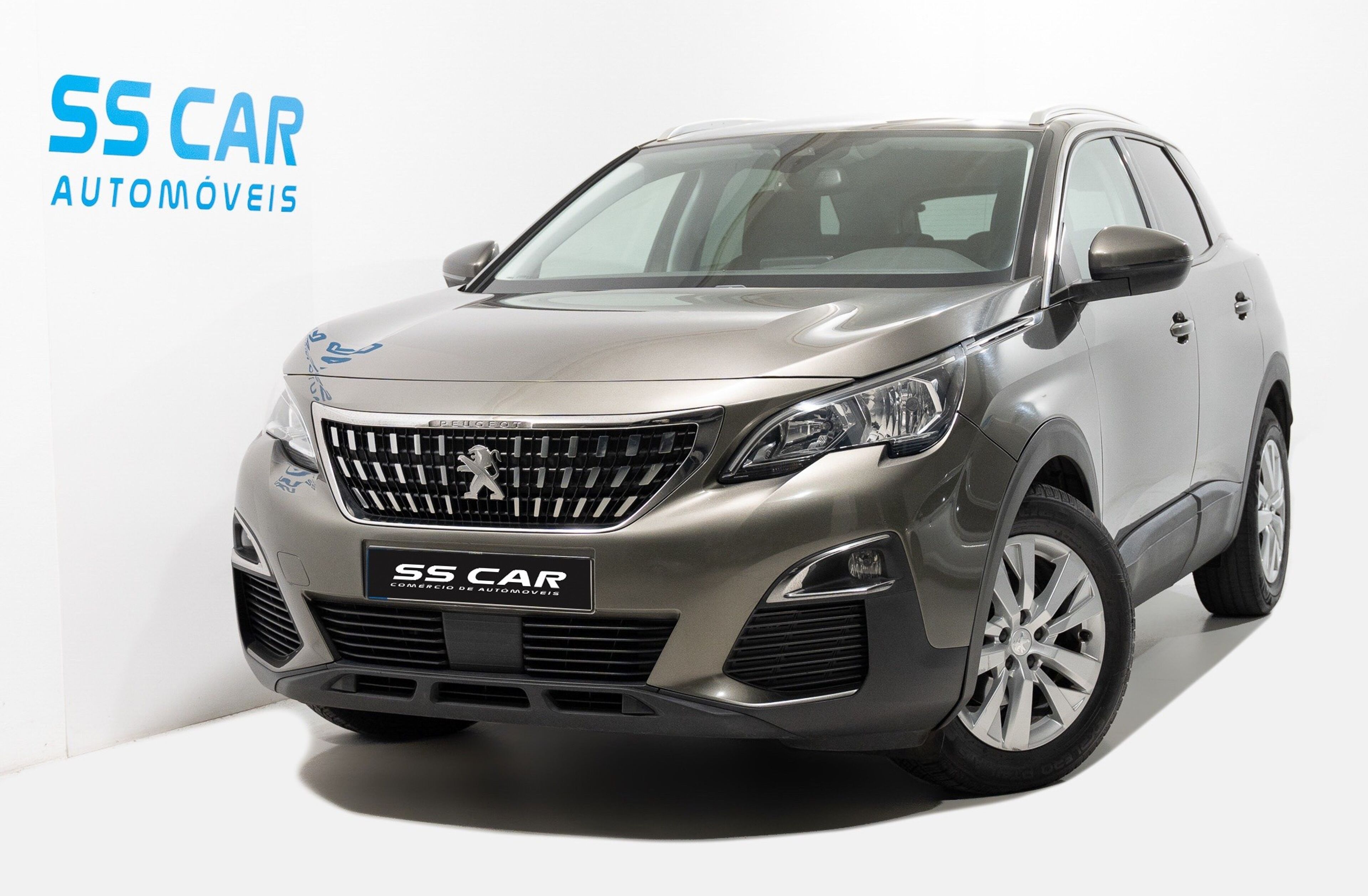 PEUGEOT 3008 1.2 PureTech Active