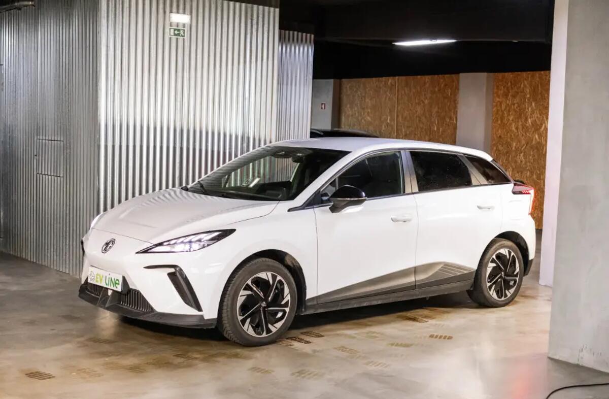 MG MG4 64 kWh Comfort