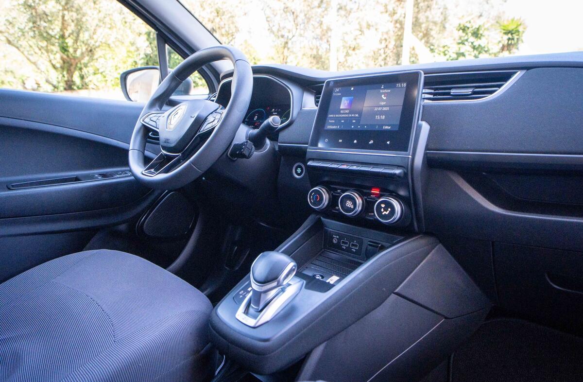 RENAULT ZOE Limited 50