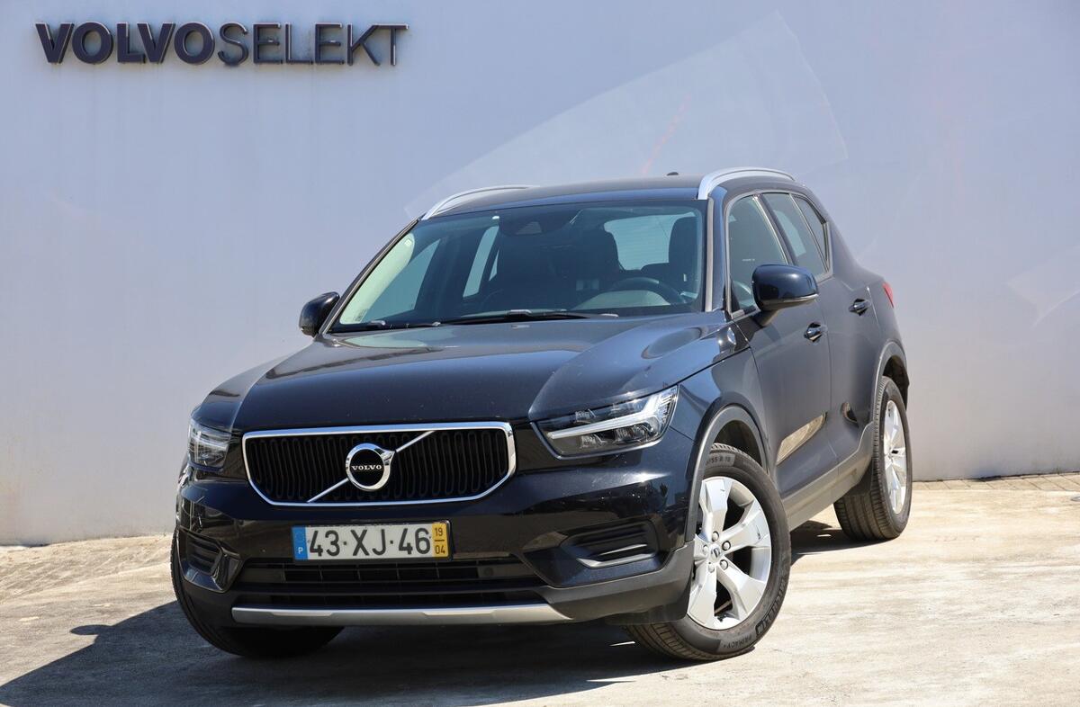 VOLVO XC40 2.0 D3 Momentum