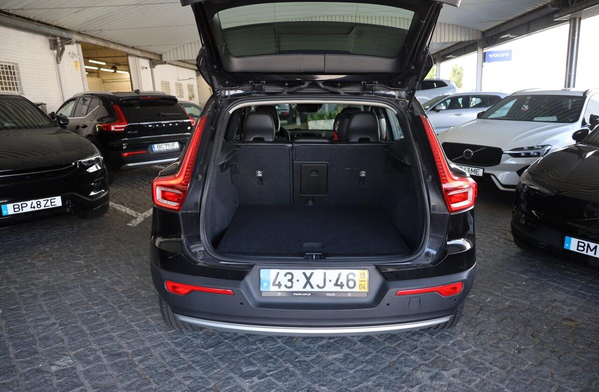 VOLVO XC40 2.0 D3 Momentum