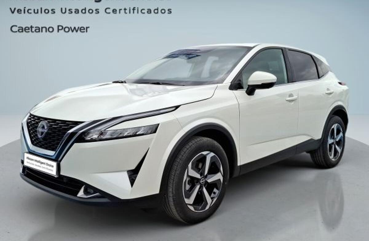 NISSAN Qashqai 1.3 DIG-T N-Connecta LED