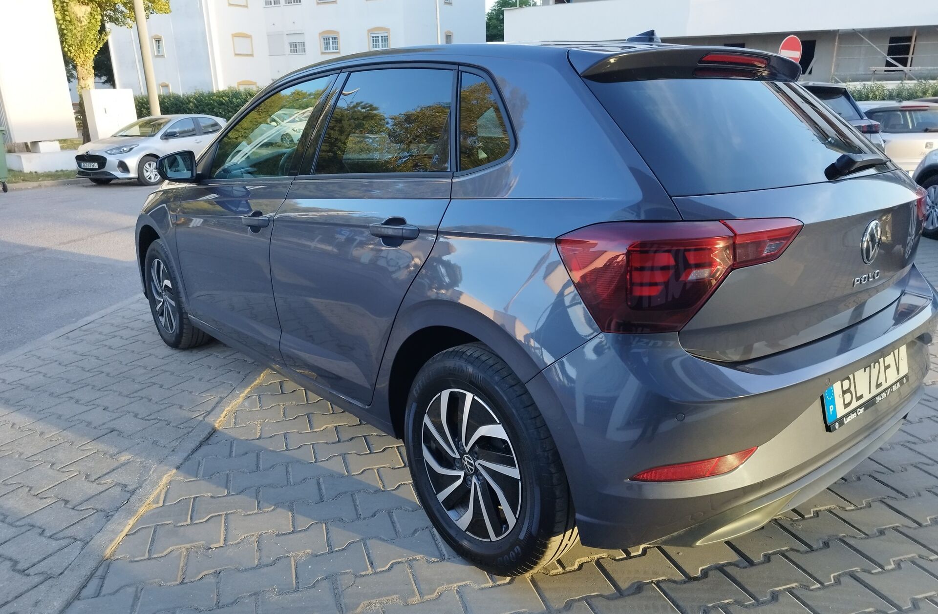 VOLKSWAGEN Polo 1.0 TSI Urban DSG