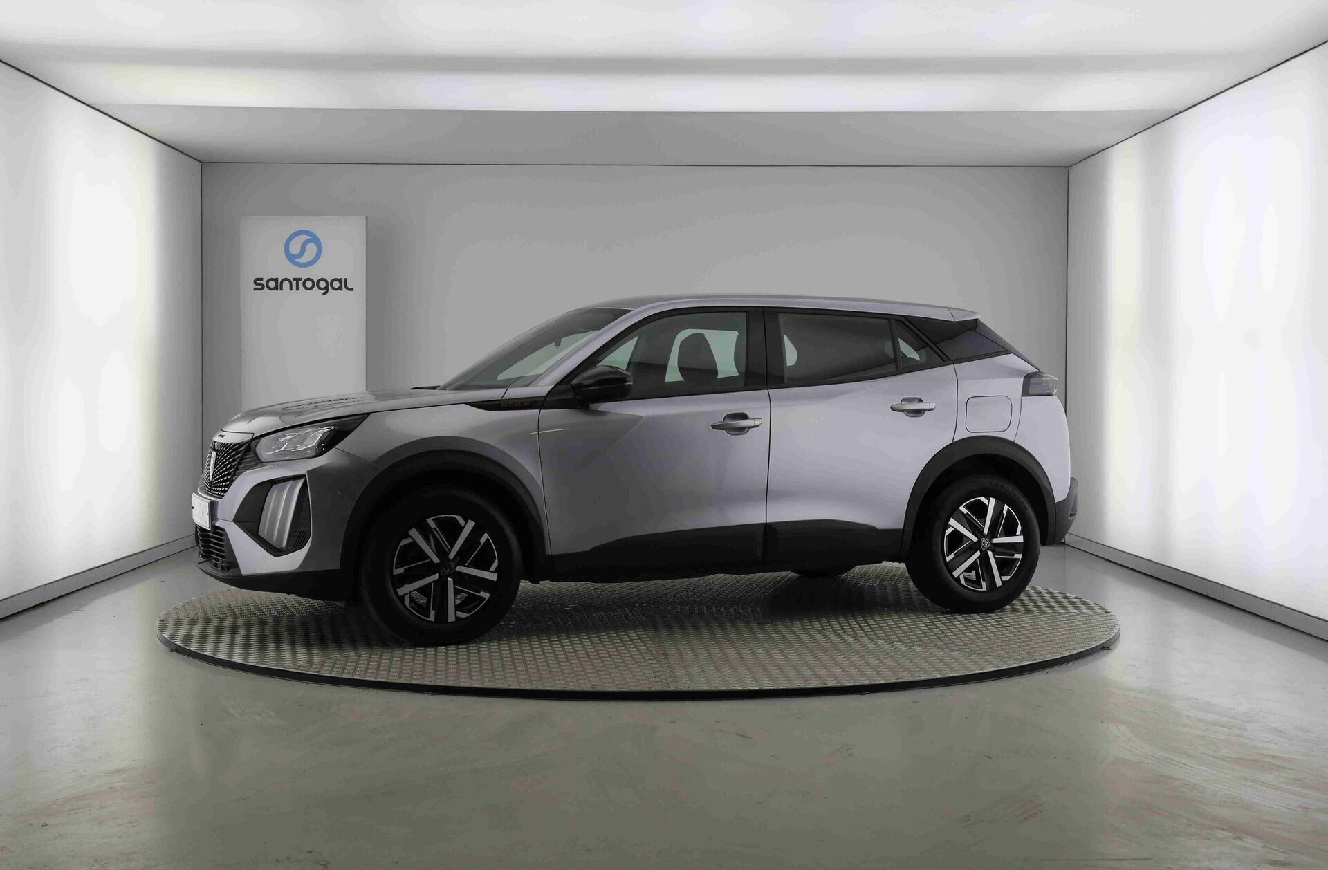 PEUGEOT 2008 1.2 PureTech Style