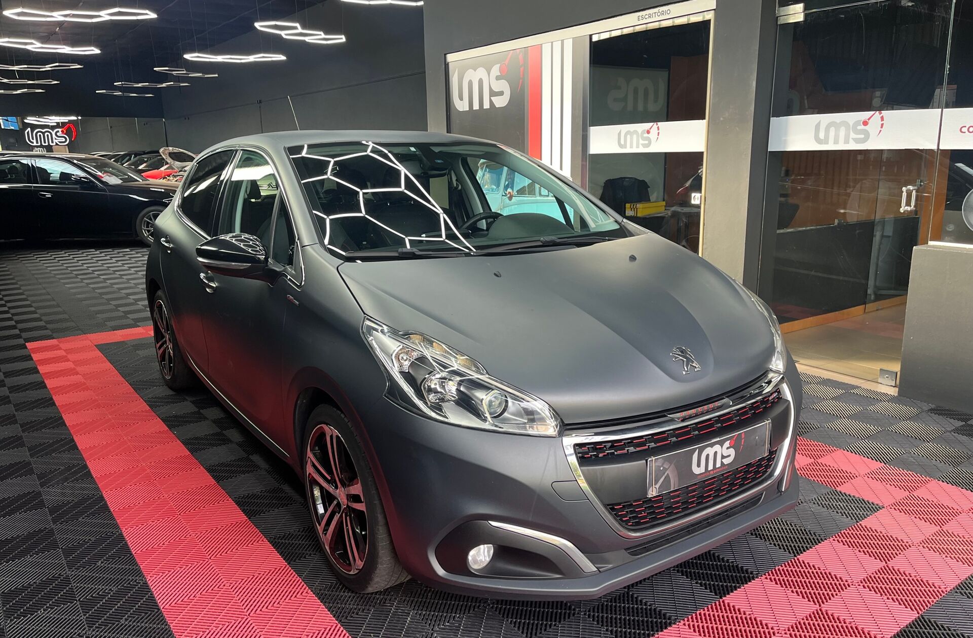 PEUGEOT 208 1.2 PureTech GT Line