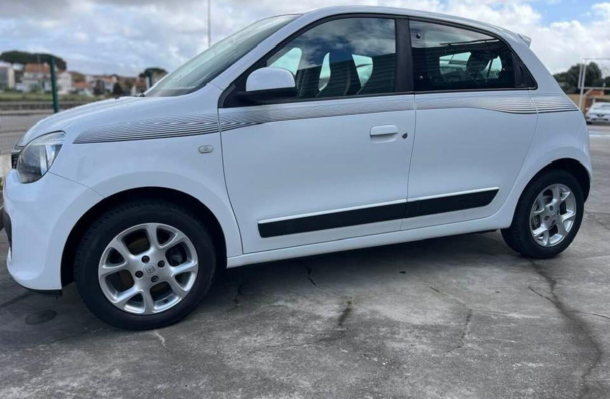 RENAULT Twingo 1.0 SCe Night&Day