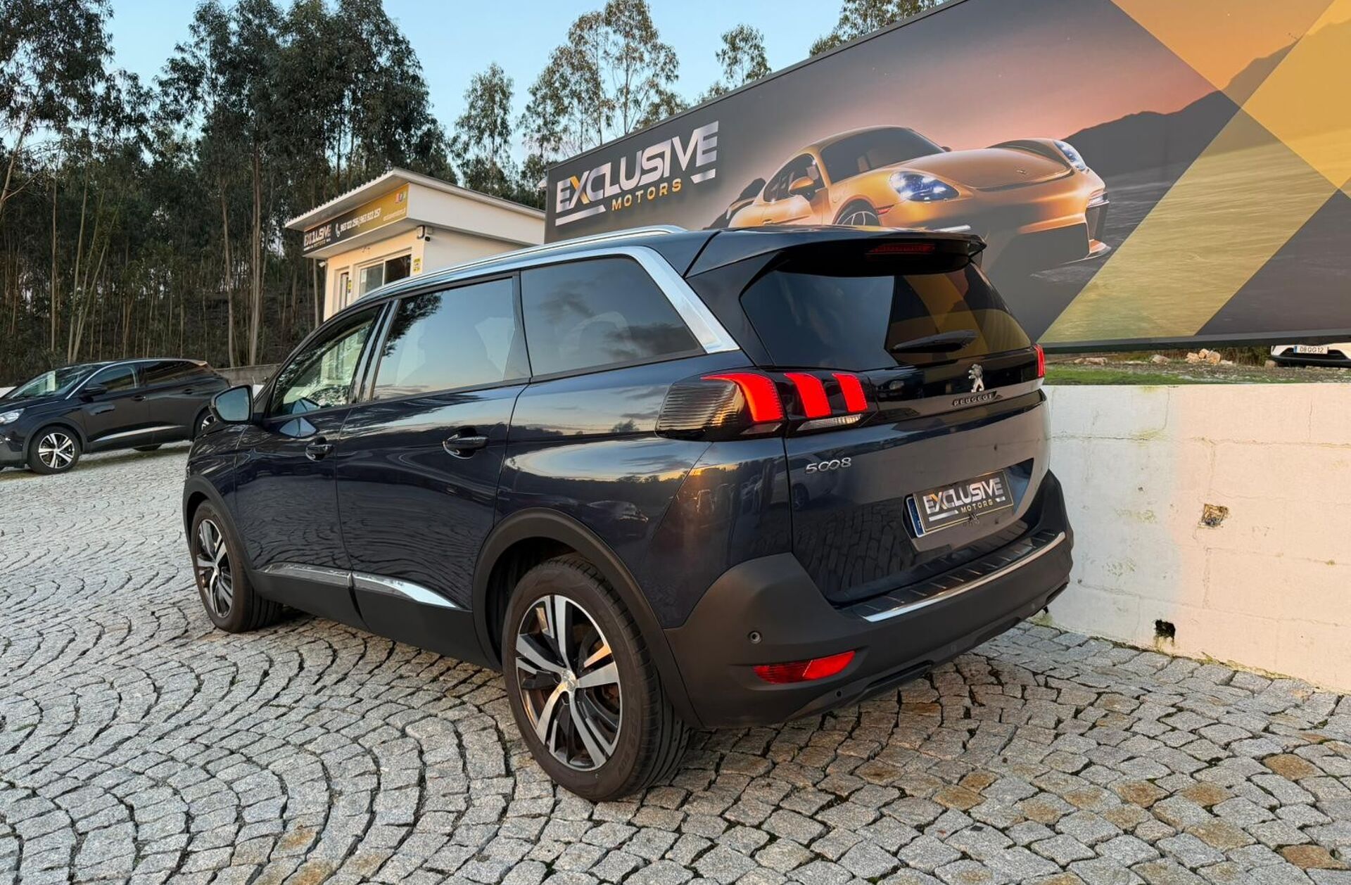 PEUGEOT 5008 1.6 BlueHDi Allure EAT6