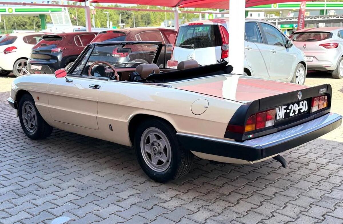 ALFA ROMEO Spider 1.6
