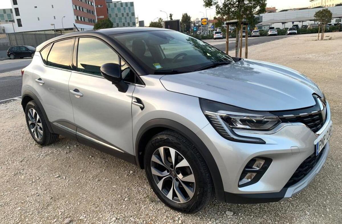 RENAULT Captur 1.0 TCe Exclusive