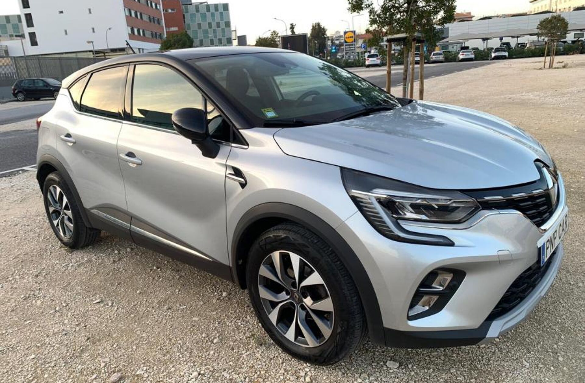 RENAULT Captur 1.0 TCe Exclusive