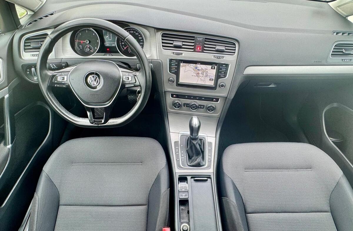 VOLKSWAGEN Golf 1.6 TDi Highline DSG
