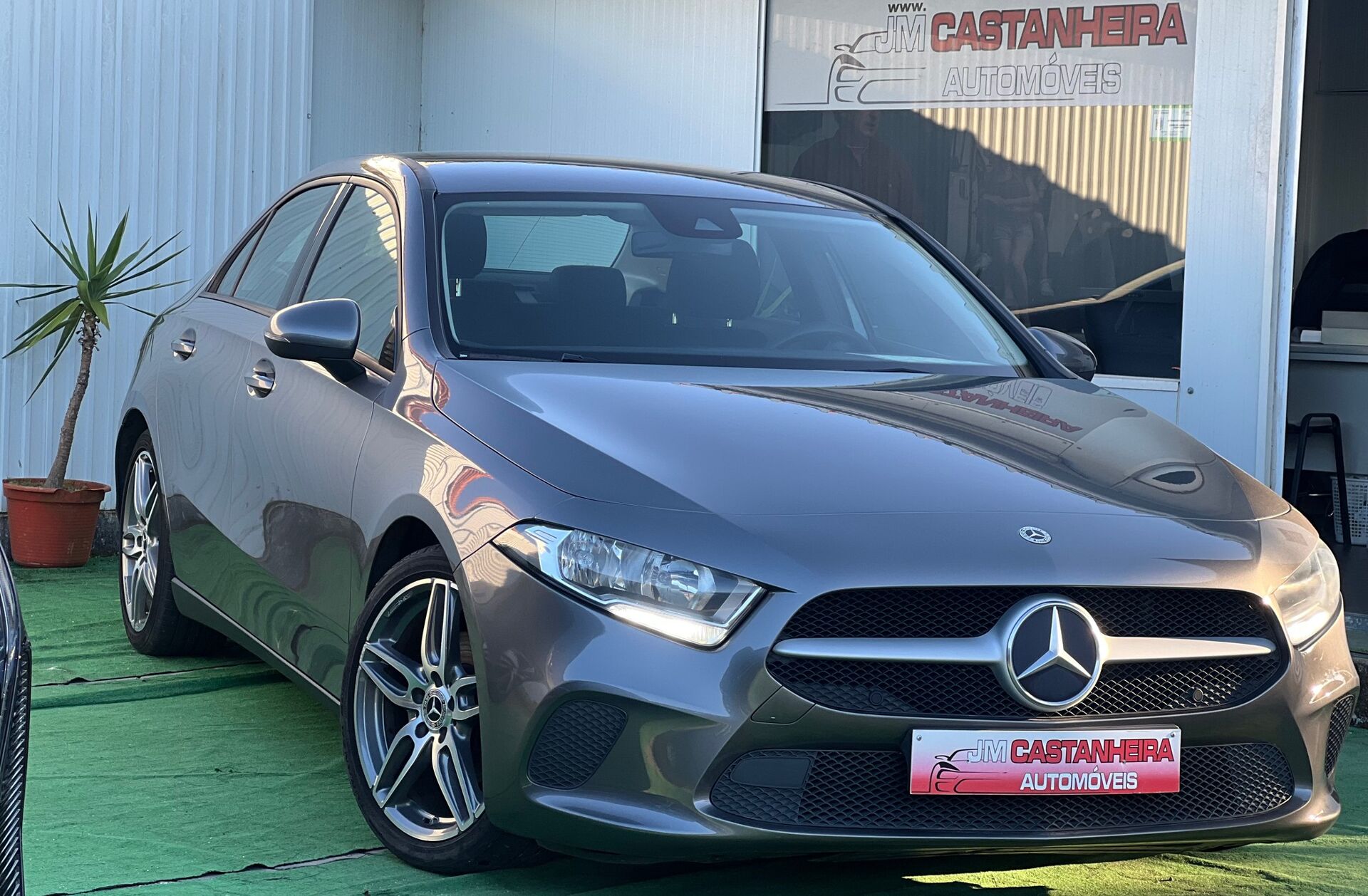 MERCEDES Classe A A 180 Limousine d Business Solutions Aut.