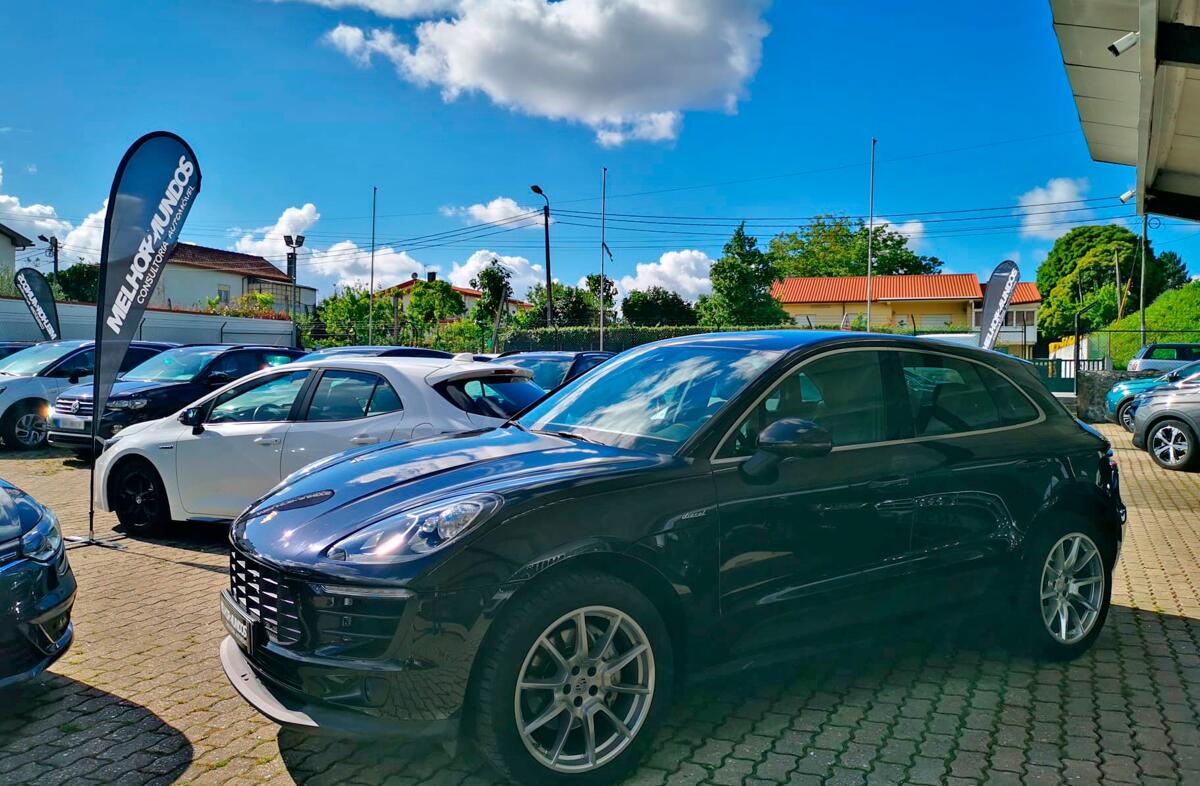 PORSCHE Macan S