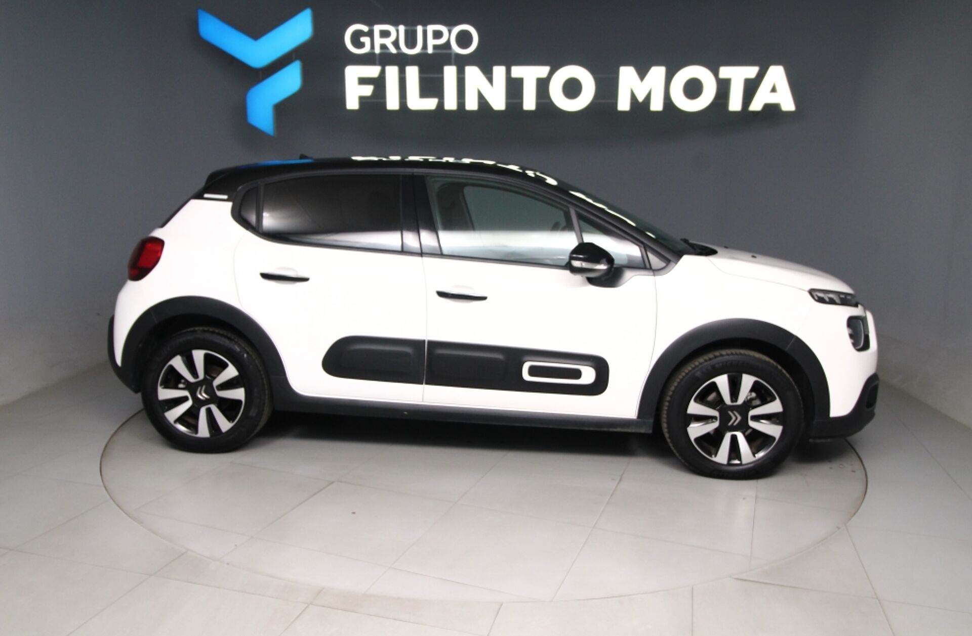 CITROEN C3 1.2 PureTech Shine EAT6