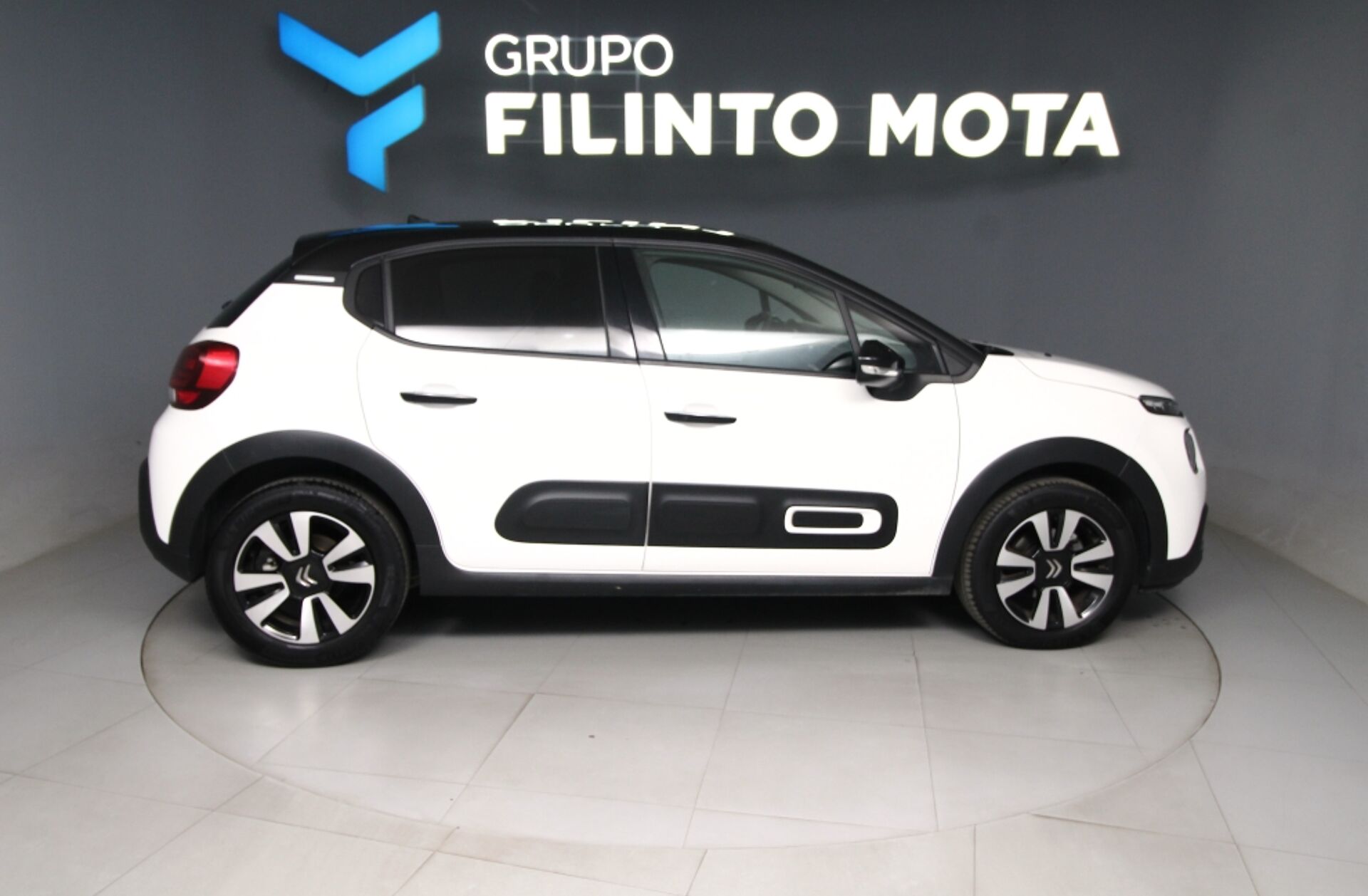 CITROEN C3 1.2 PureTech Shine EAT6