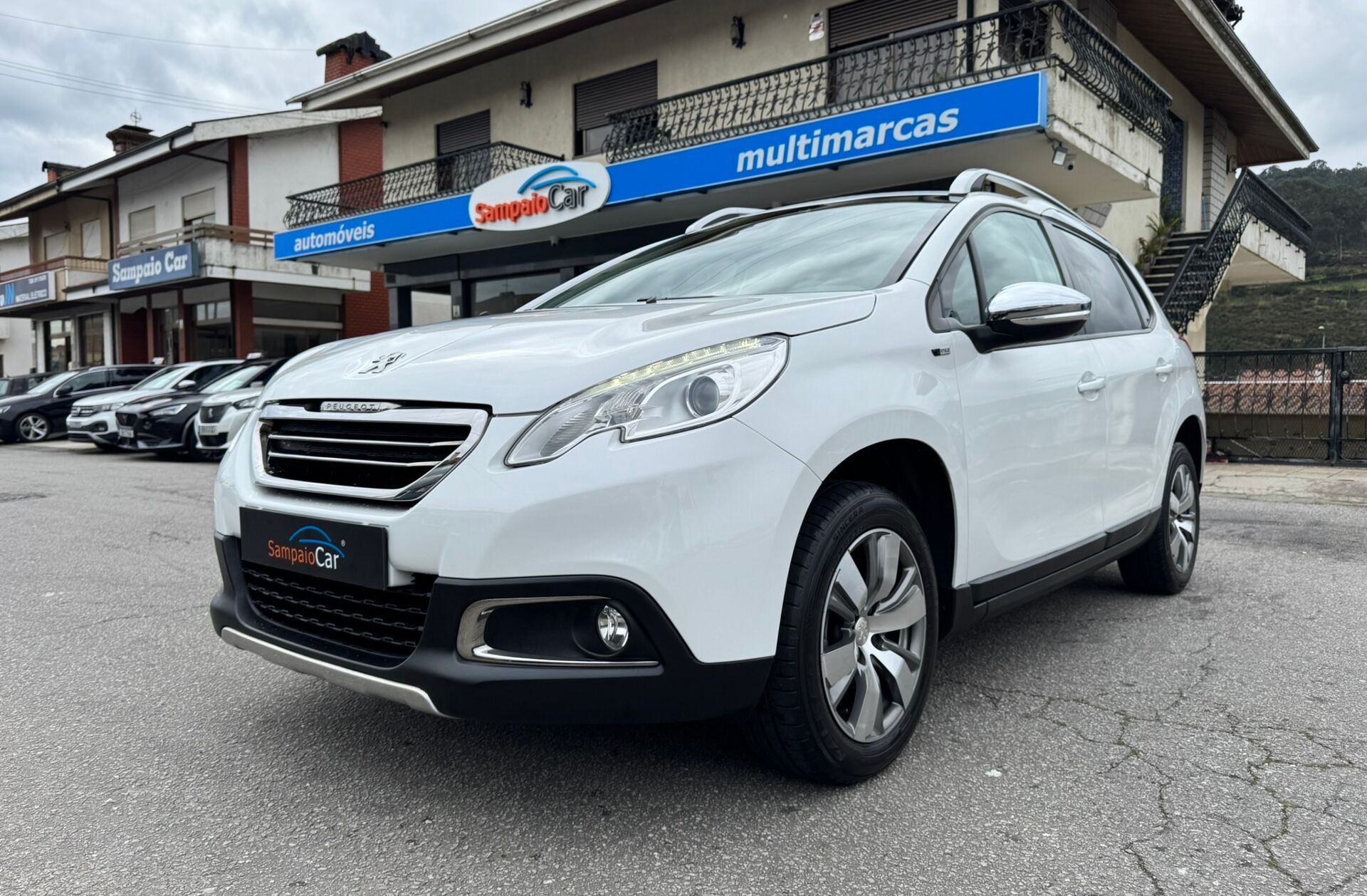 PEUGEOT 2008 1.2 PureTech Style