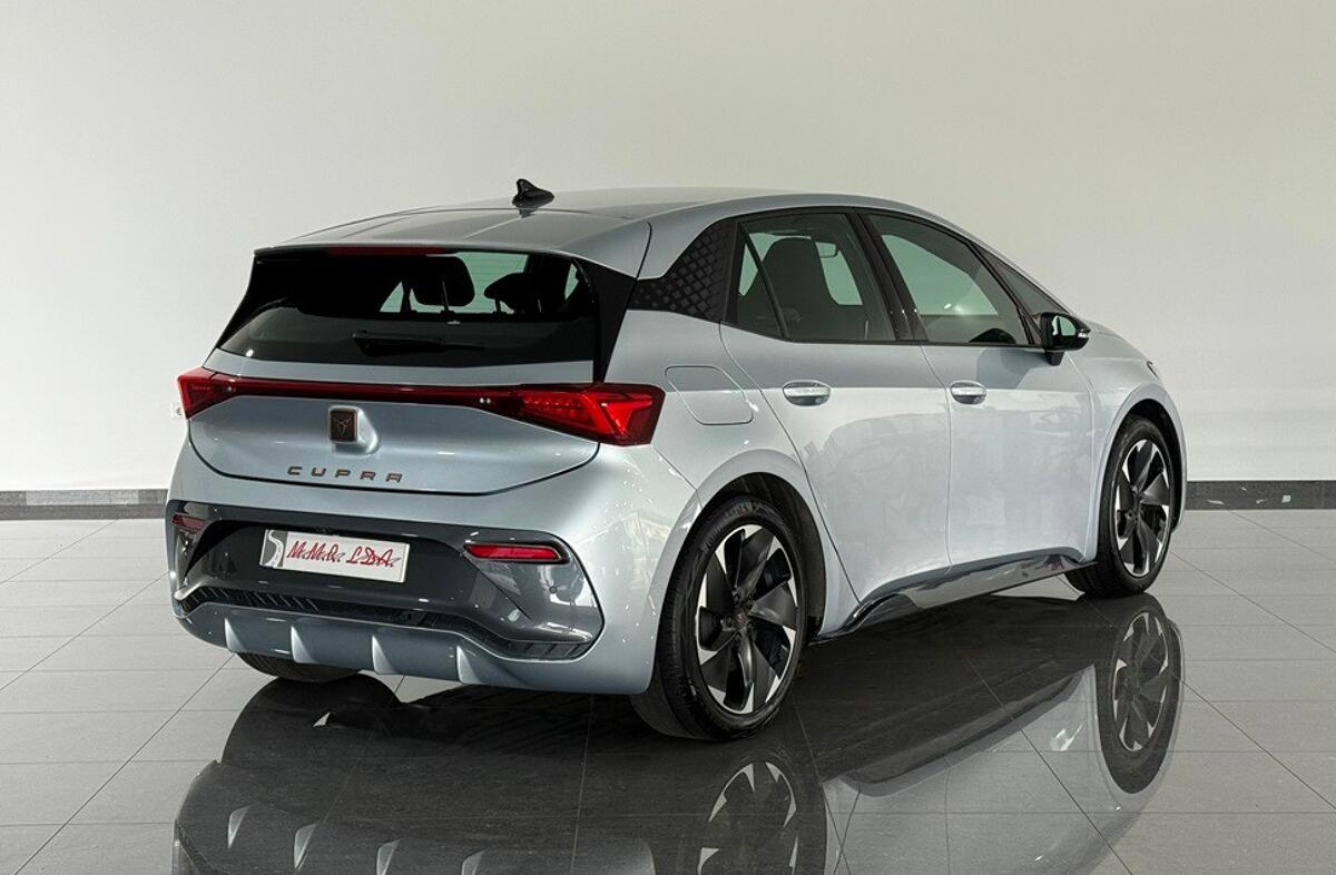 CUPRA Born 58 kWh e-Boost Plus