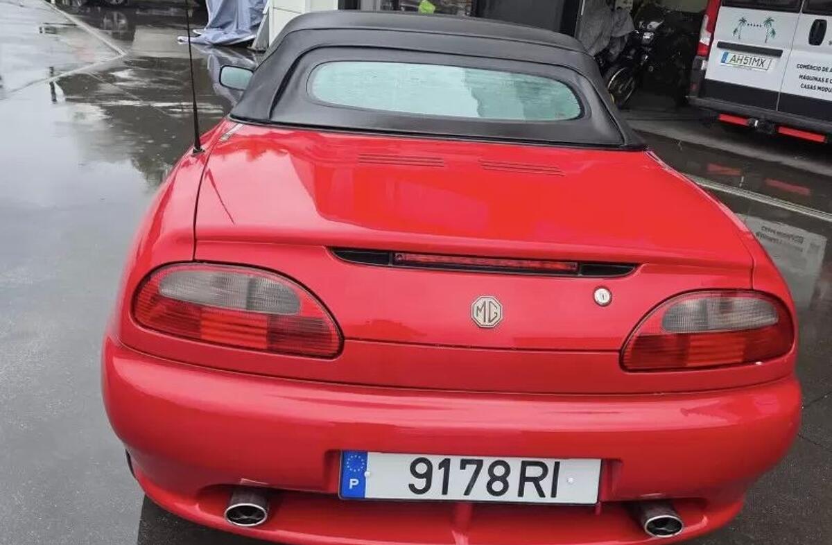 MG MGF 1.8