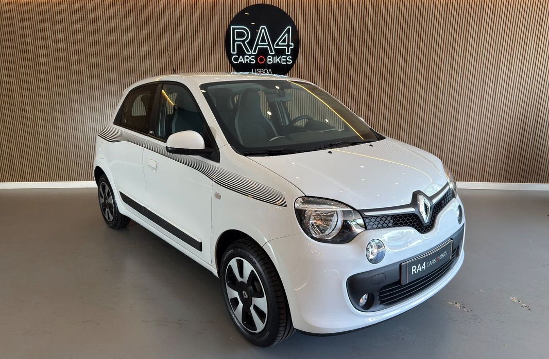 RENAULT Twingo 1.0 SCe Night&Day EDC