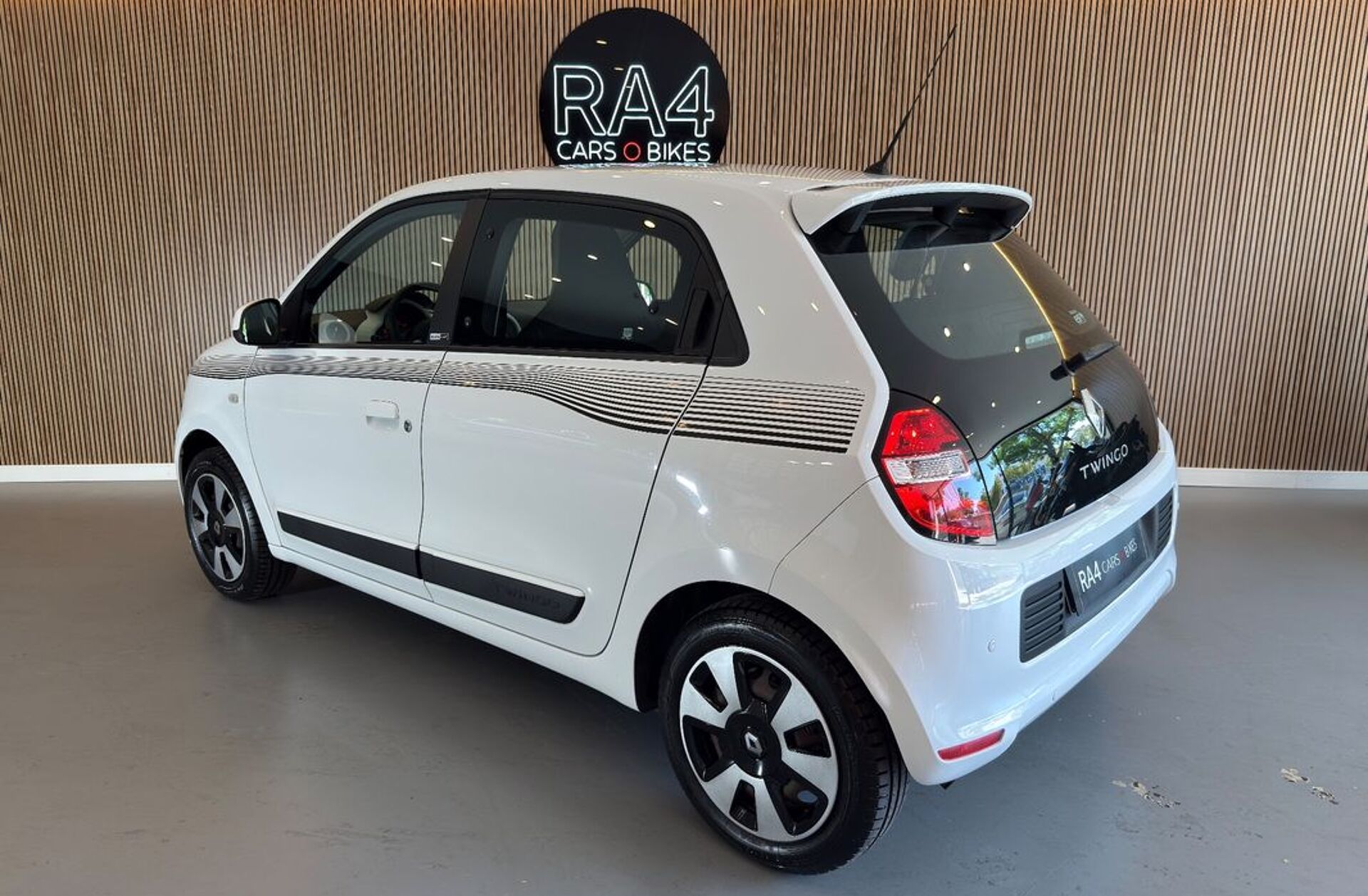 RENAULT Twingo 1.0 SCe Night&Day EDC