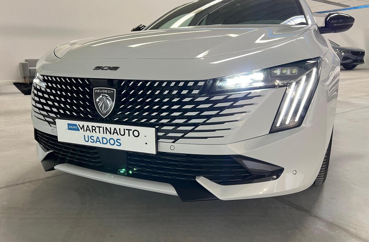 PEUGEOT 508 SW 1.6 Hybrid Allure e-EAT8