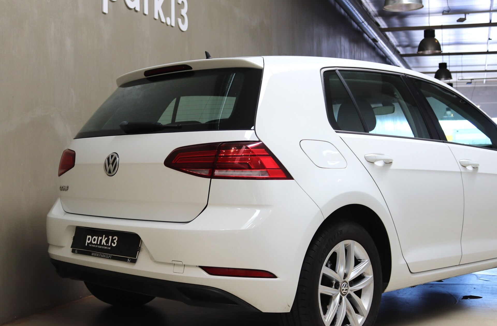 VOLKSWAGEN Golf 1.0 TSI Trendline Pack